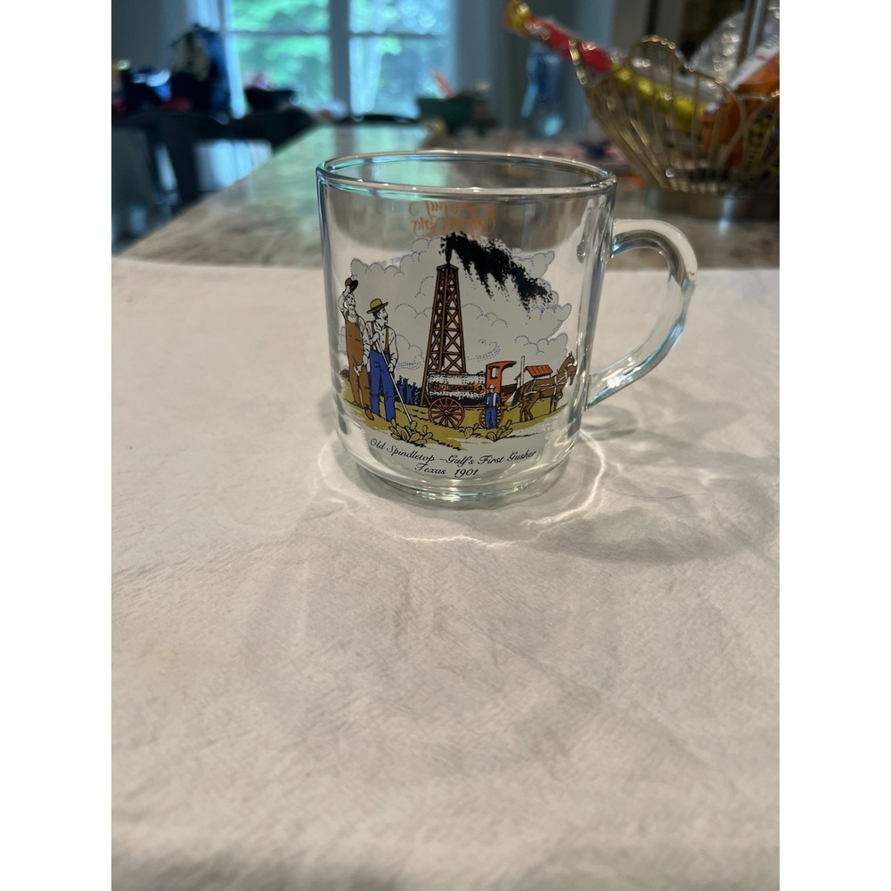 Gulf Oil Collectors Series Glass Mug 1st Gusher 1901 Texas Old Spindletop
